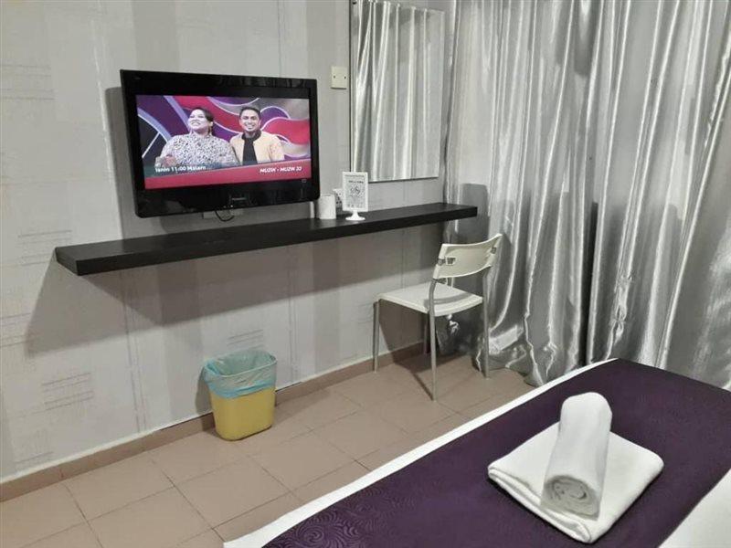 Biz Hotel Batu Pahat Ngoại thất bức ảnh
