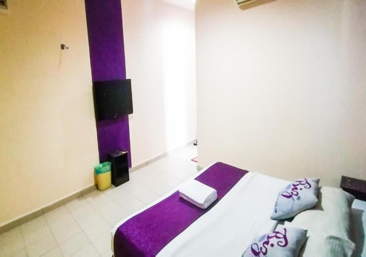 Biz Hotel Batu Pahat Ngoại thất bức ảnh